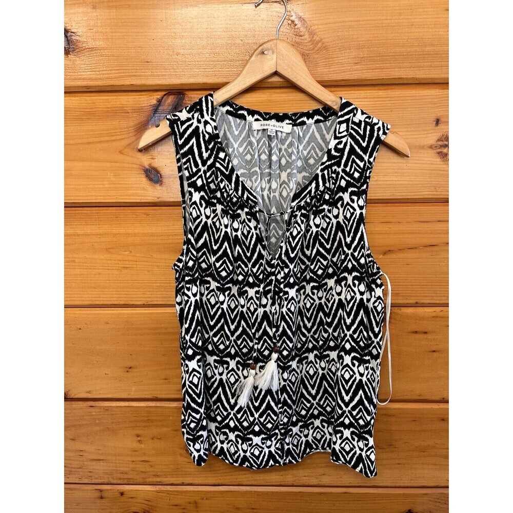 Rose & Olive Top Womens Size 1X Black White Sleeveless Geometric Boho Tassels